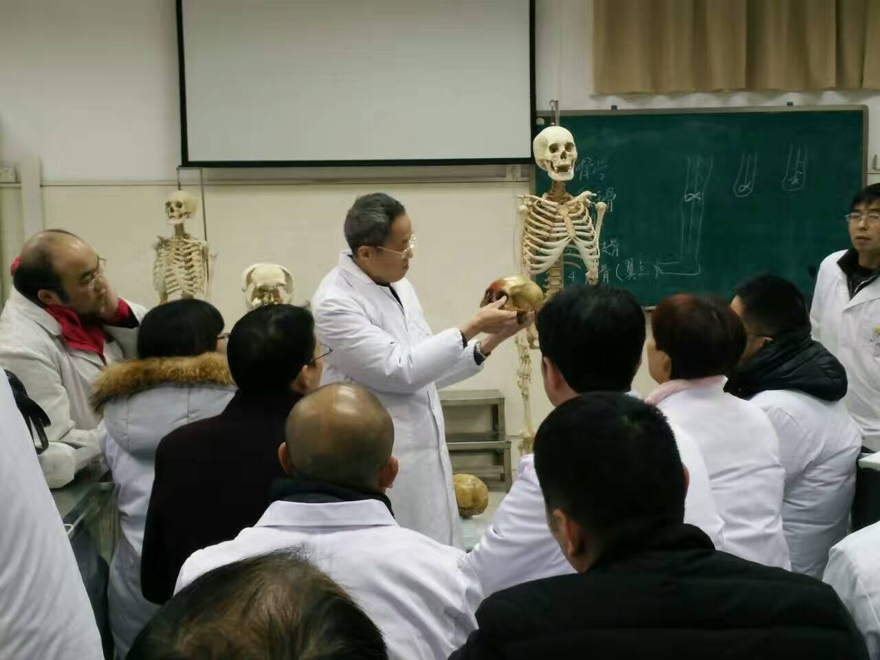 北京天民针刀医学研究院第二十届针刀整体松解术解剖班